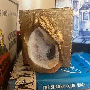 Small Oyster Art